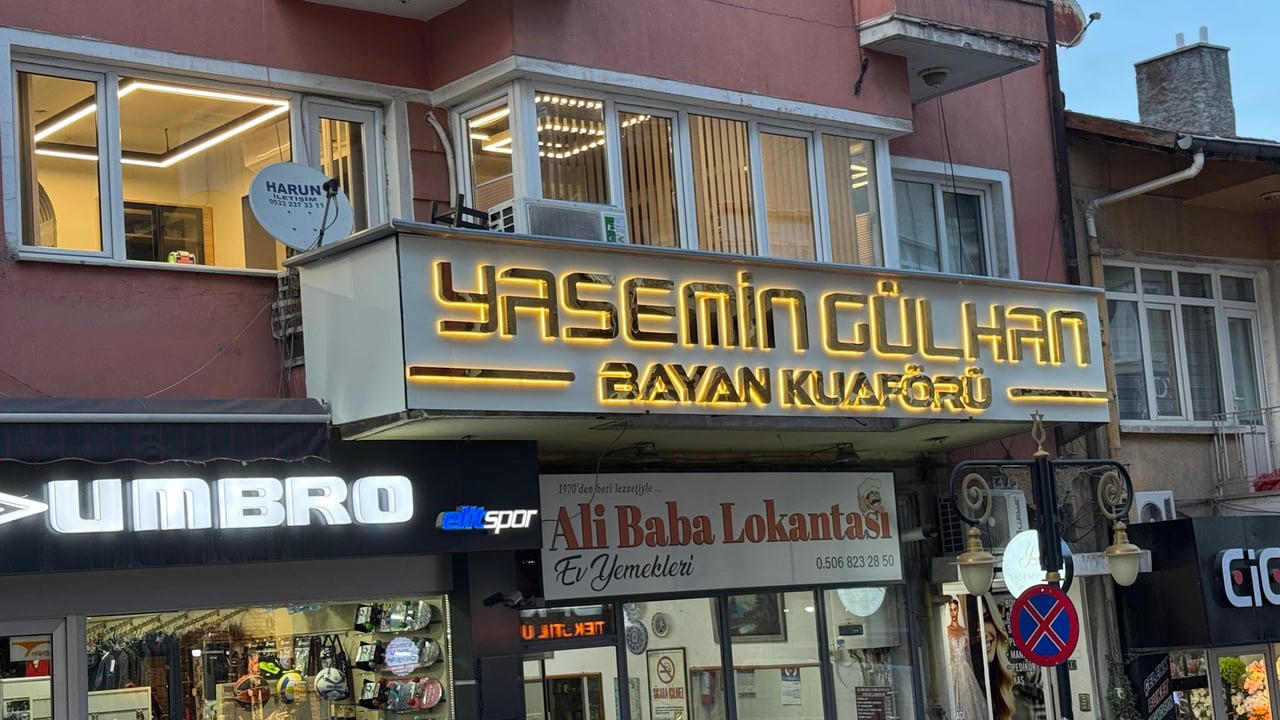 Yasemin Gülhan Bayan Kuaför Salonu