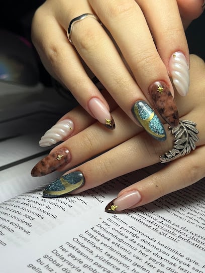 İpera Nail Studio - Küçükçekmece Protez Tırnak