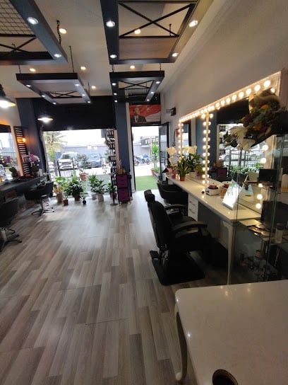 SALON ESA KUAFÖR ATAKAN ŞENTÜRK