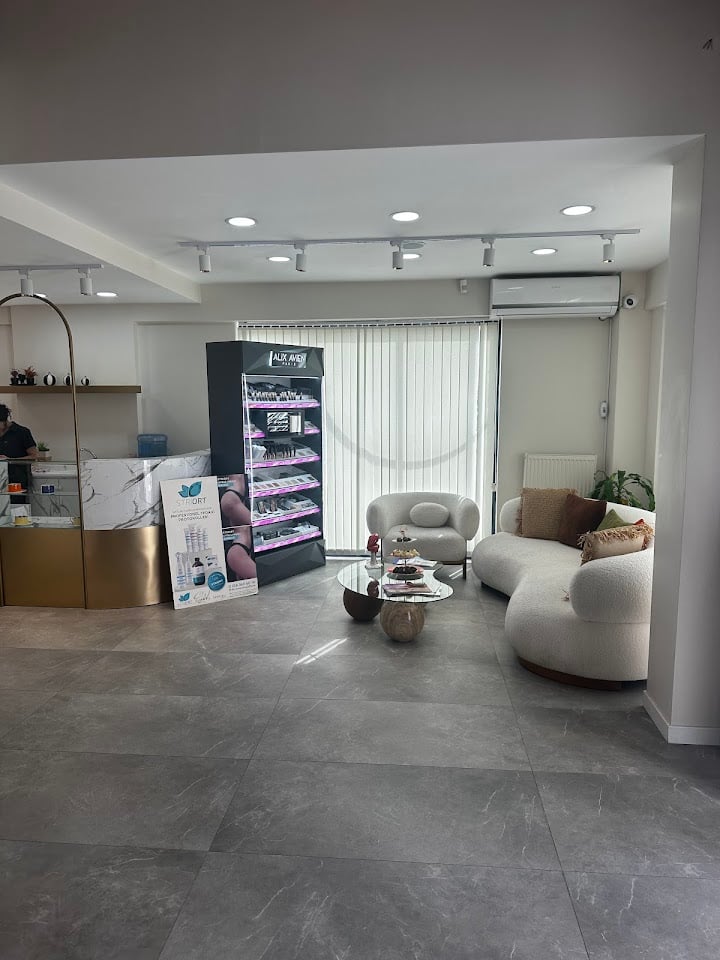 Birce Göksal Beauty Studio