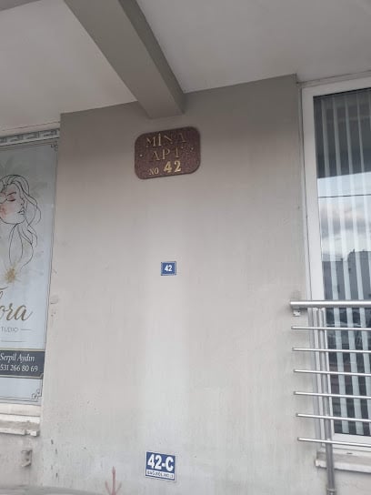 Flora Beauty Studio