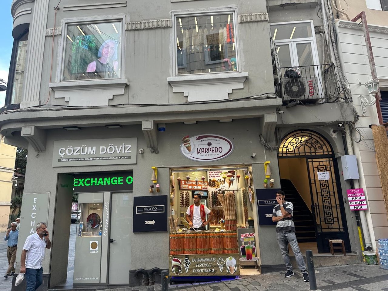 Luxus İstiklal