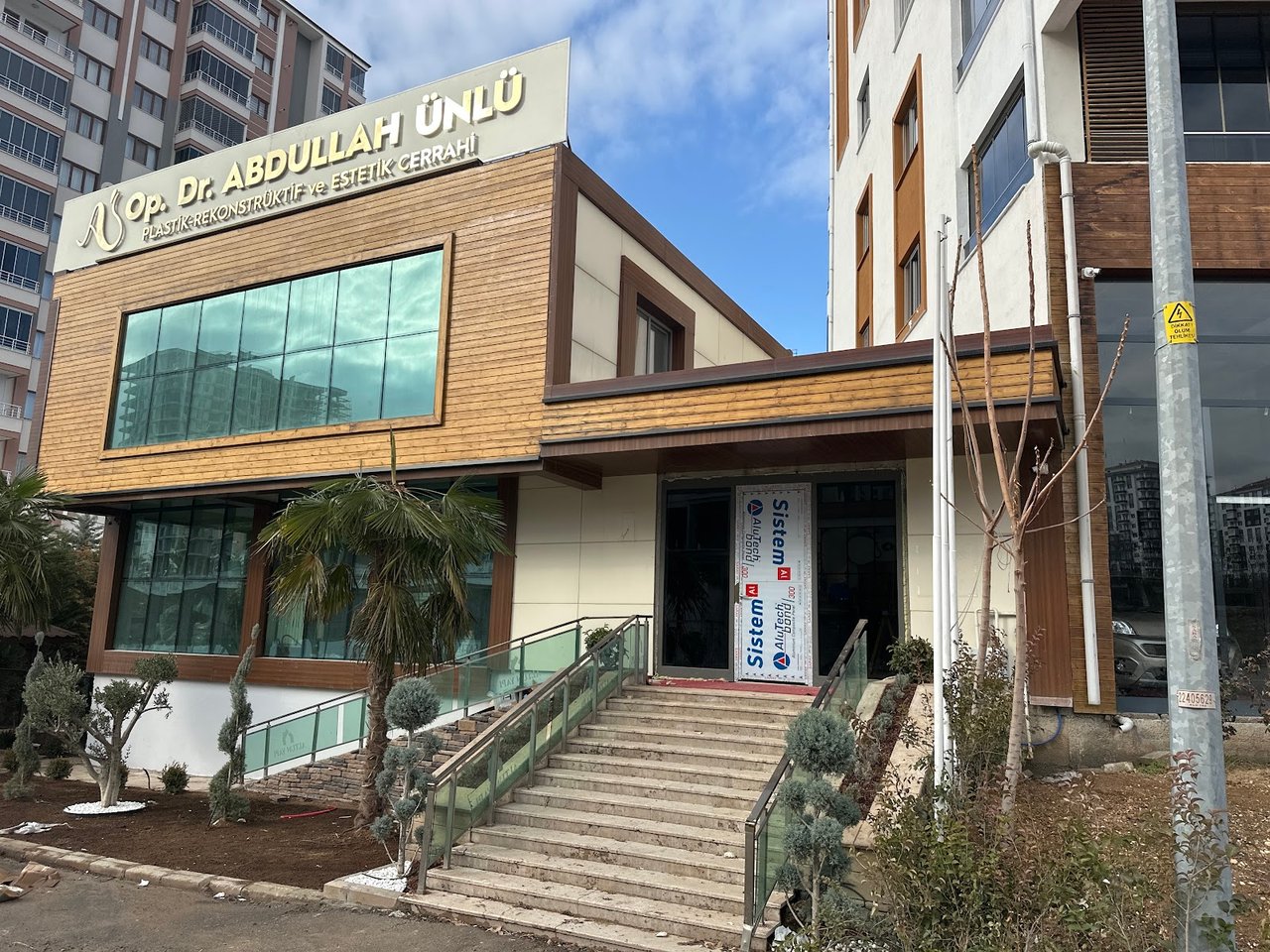 Op. Dr. Abdullah ÜNLÜ Estetik Cerrahi Kliniği