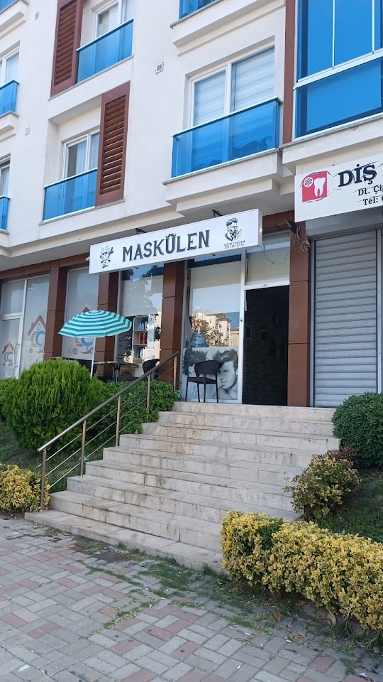 MASKÜLEN ERKEK KUAFÖRÜ