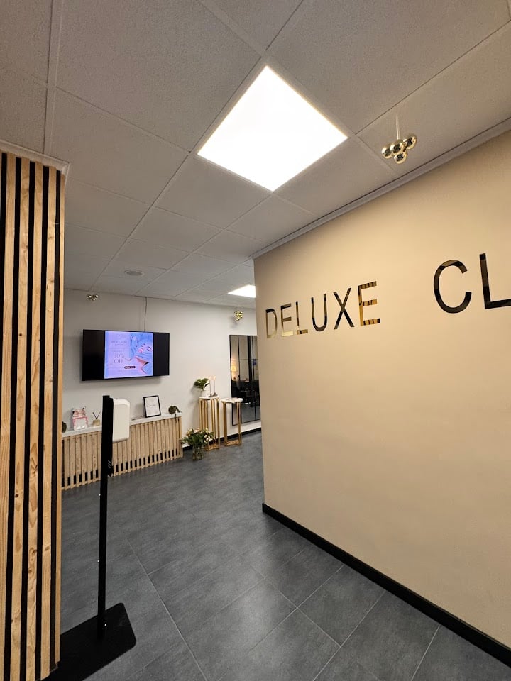 DELUXE CLINIC