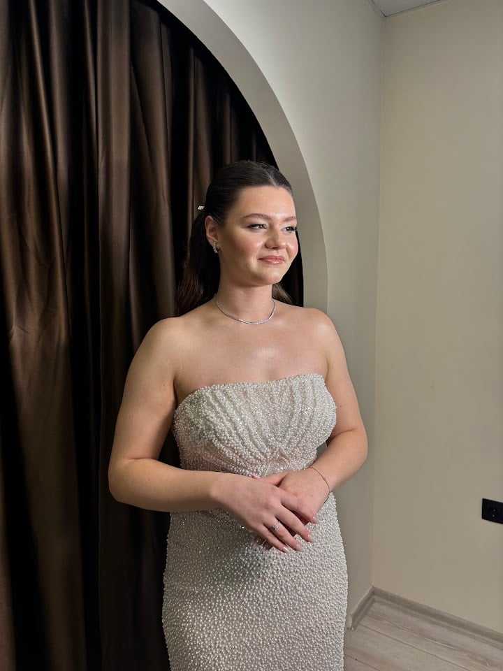 İREM SÖYLEMEZ BRİDE HAİR & MAKEUP STUDIO