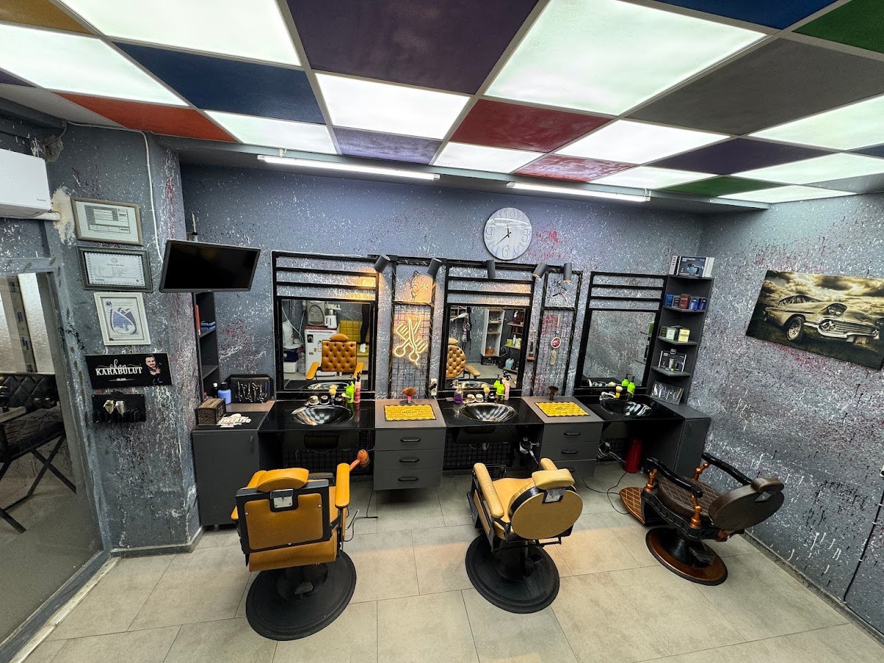 Erkek Kuaförü Salon Plus Kuaför
