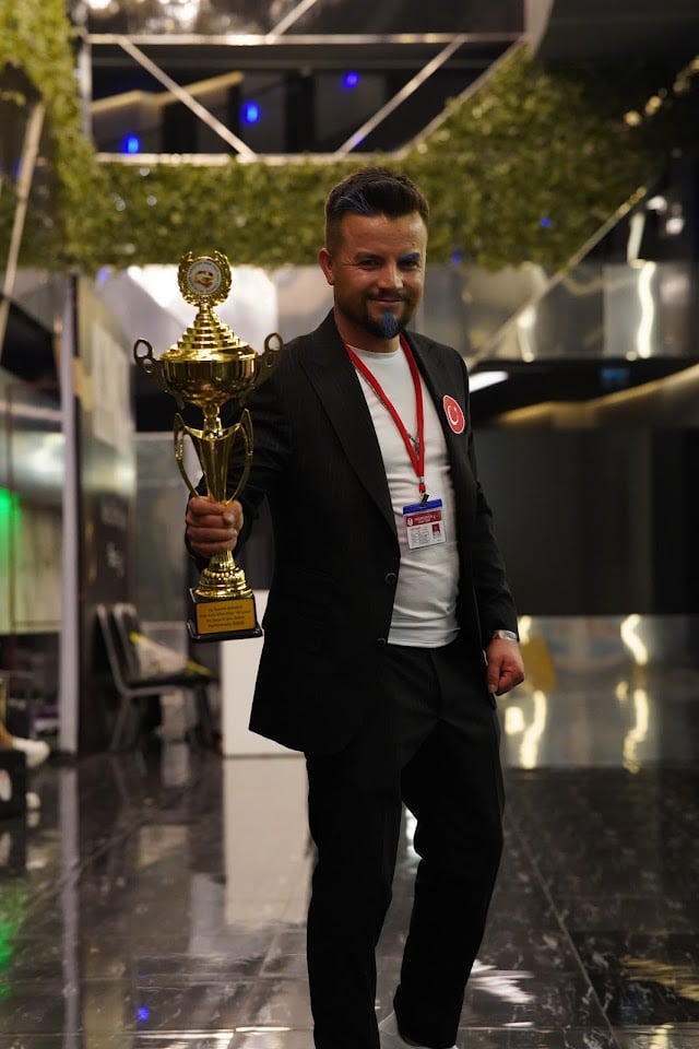 ŞEKİL ERKEK KUAFÖRÜ