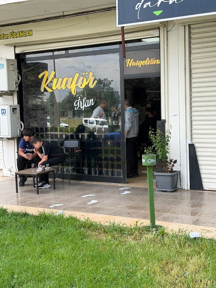 İrfan Erkek Kuaförü & Saç Tasarım Merkezi