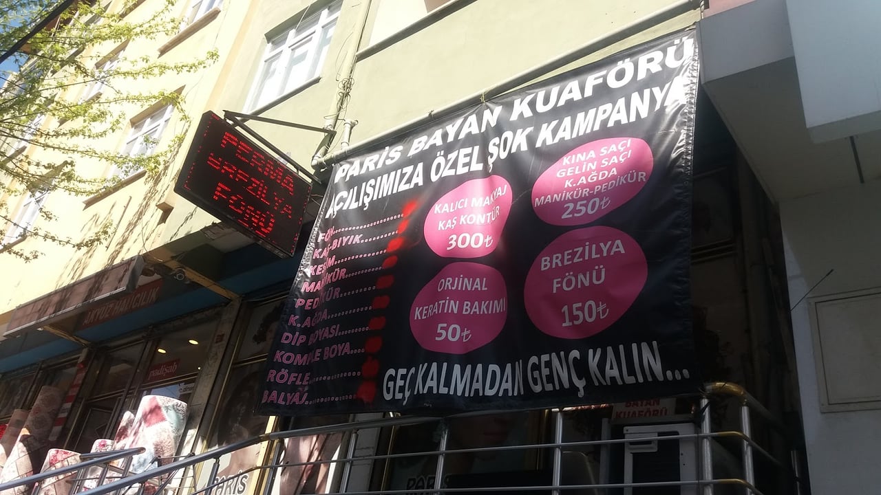Paris Bayan Kuaförü