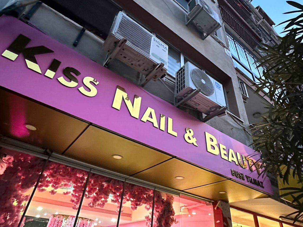 Kiss Nail & Beauty BUSE YILMAZ