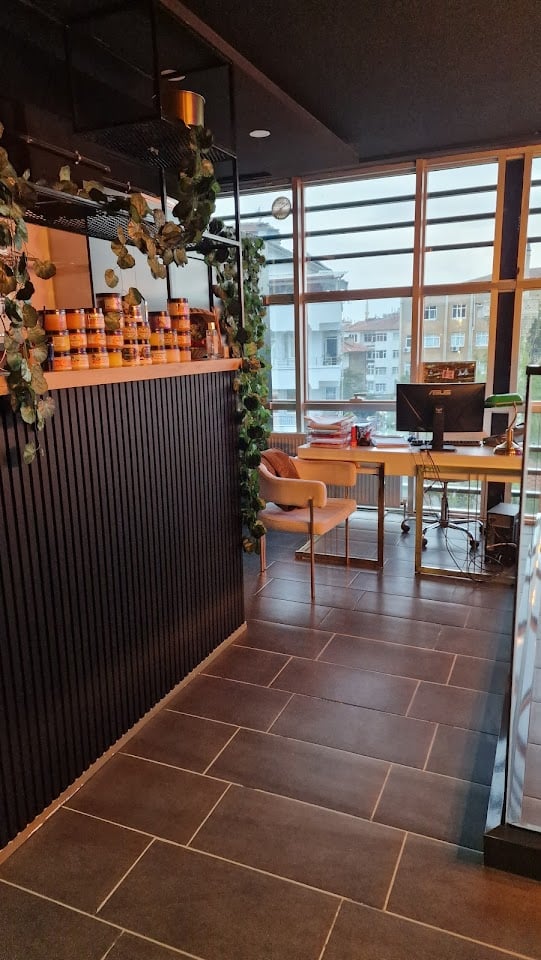 Gold Beauty Center