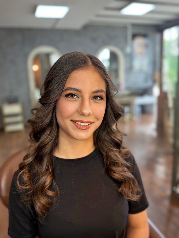 GÖZDE ÇAĞLAR HAİR & MAKE UP