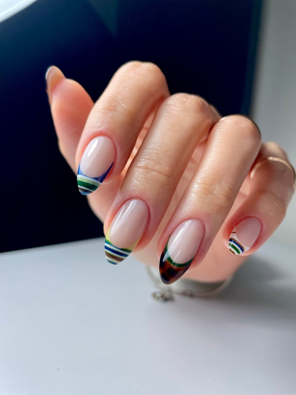 Kuğu Nail Artist