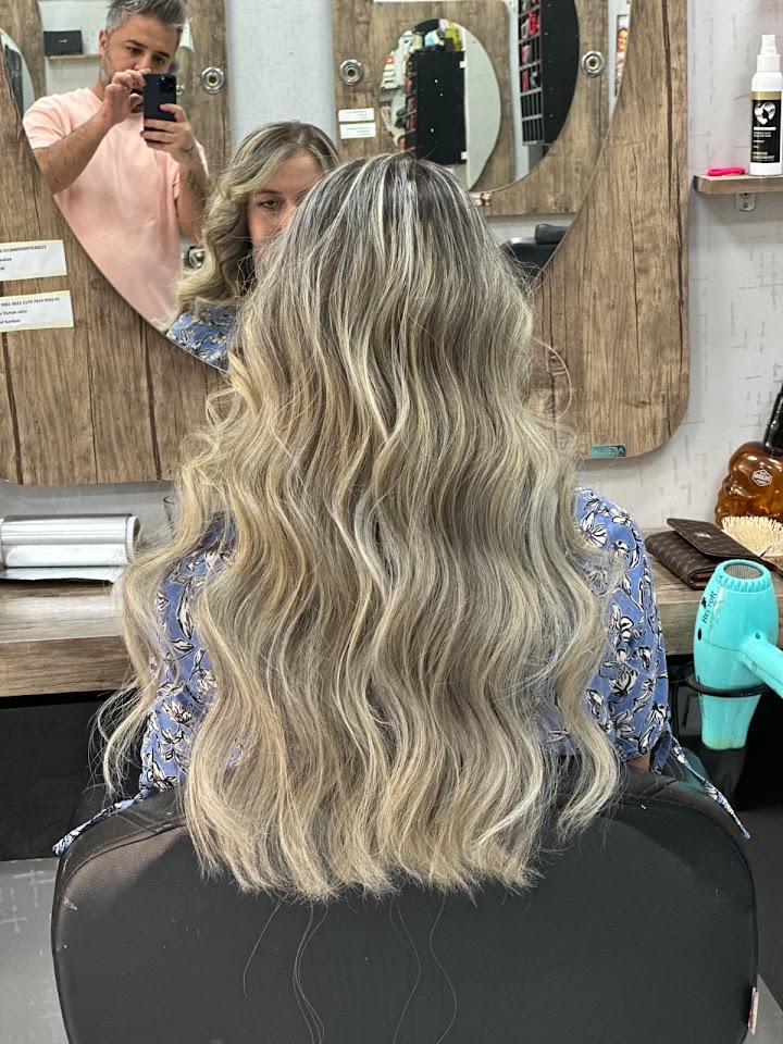Saloon DIAMOND
