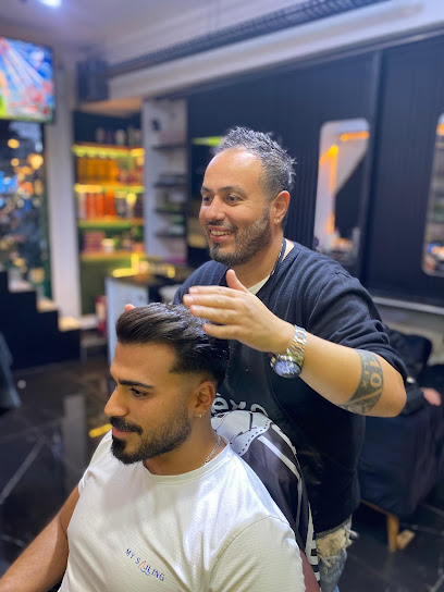 Salon Hüseyince