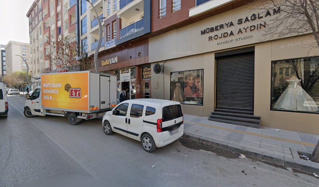 Müberya Sağlam & Rojda Aydın Makeup Studio