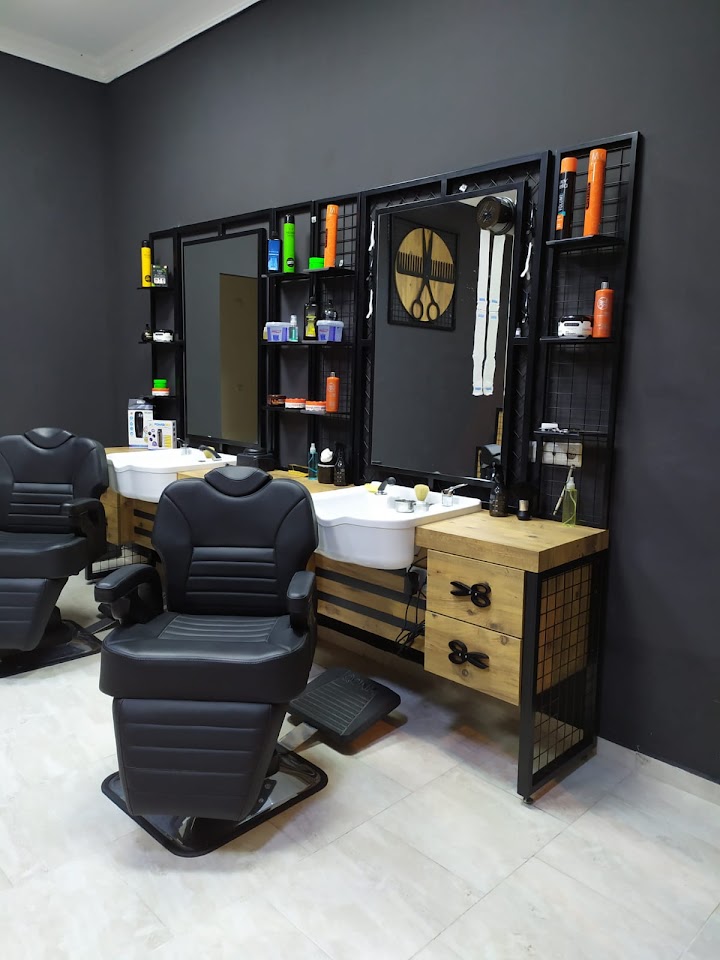 SALON ZEYNEL | Muradiye berber | muradiye erkek kuaför salonu