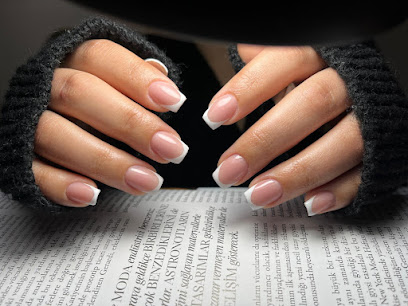 Ozi Nail Art Studio