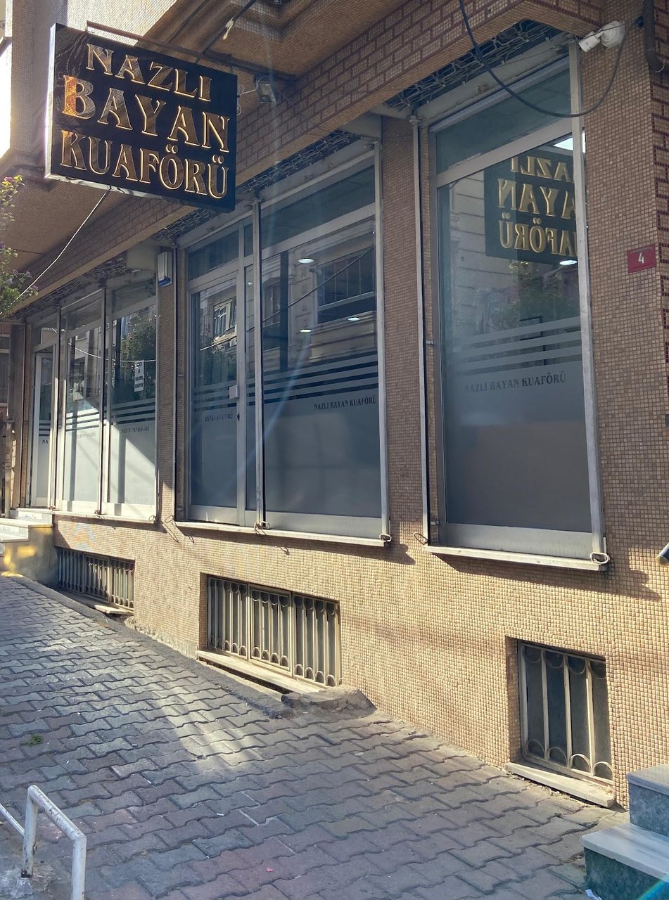 Nazlı Bayan Kuaförü