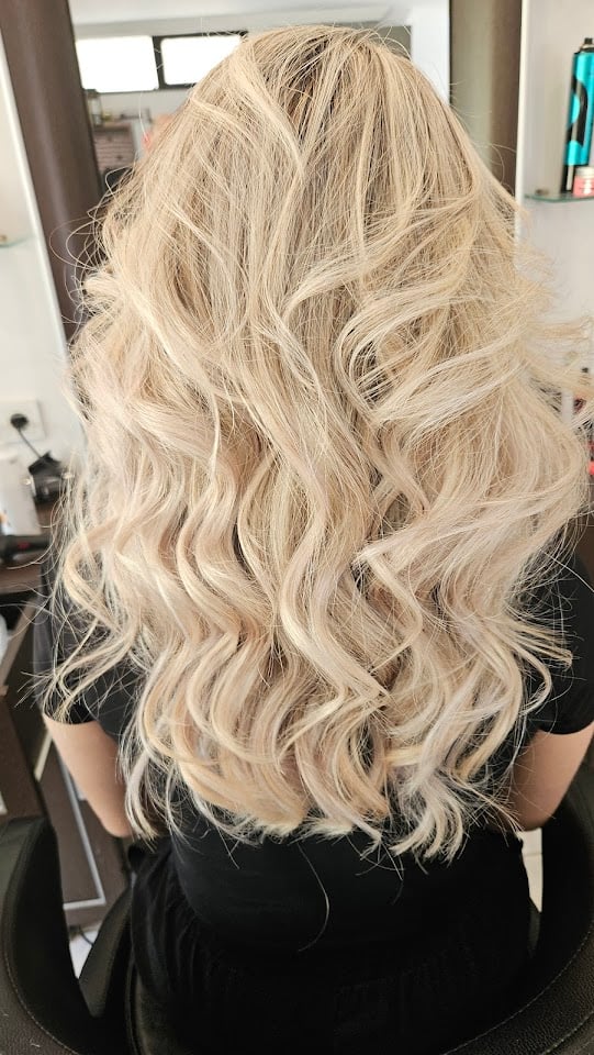 Mek Bayan Kuaförü Mahmut Erdogan Damen und Herrenfriseur Women's and men's hairdresser
