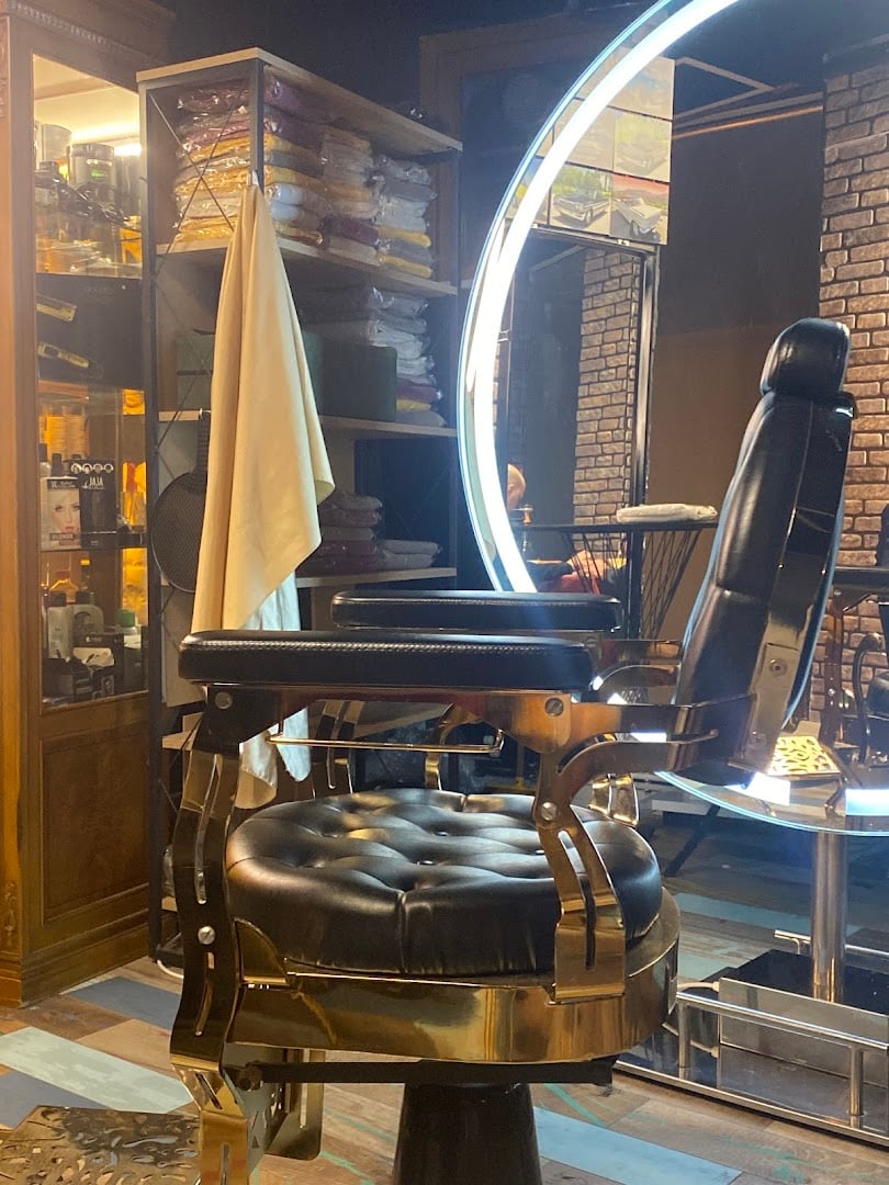 Yılmaz MENZİLCİ Barber's Club