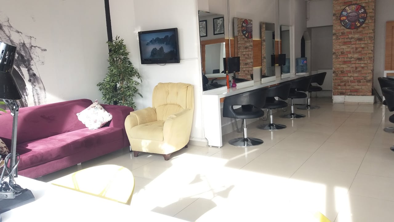 Salon Bella