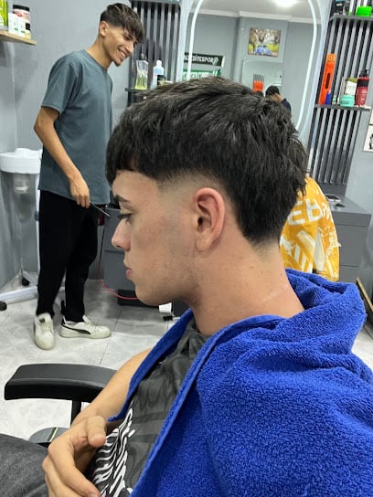 MK BARBER SHOP berber