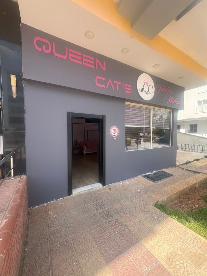 Queen Cat’s Güzellik Merkezi