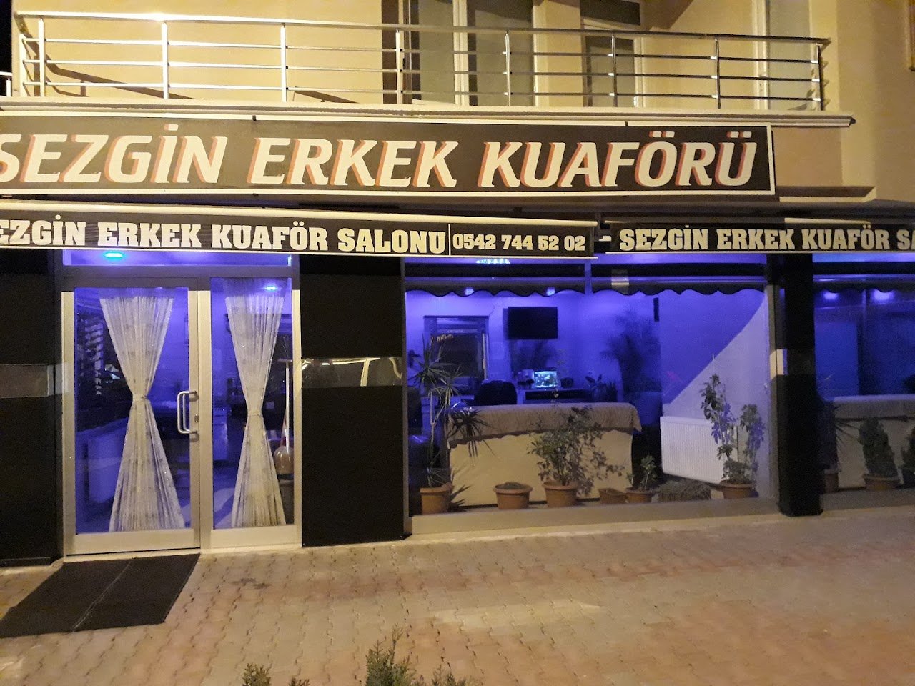 Sezgin Erkek Kuaför Salonu