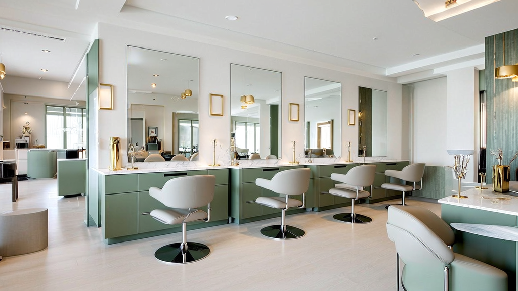 Julia's Beauty Salon