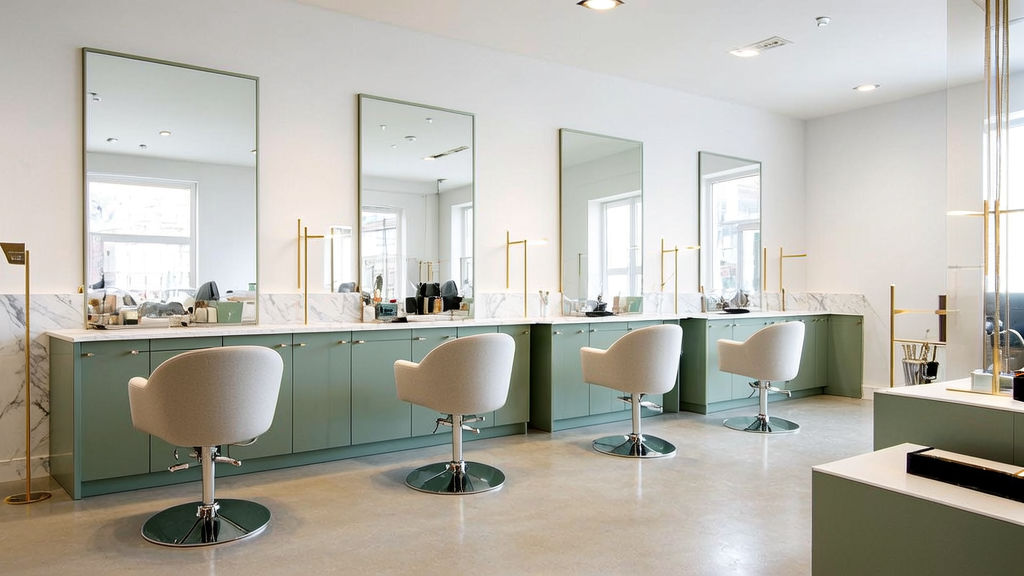 Salon A Go Go