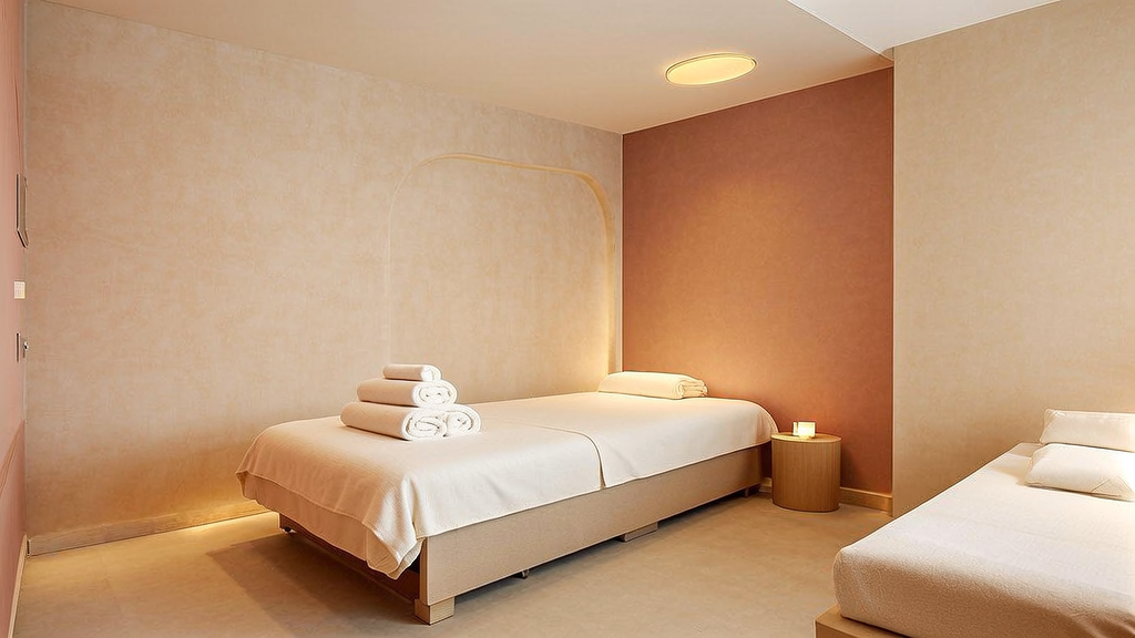 Hand & Stone Massage and Facial Spa