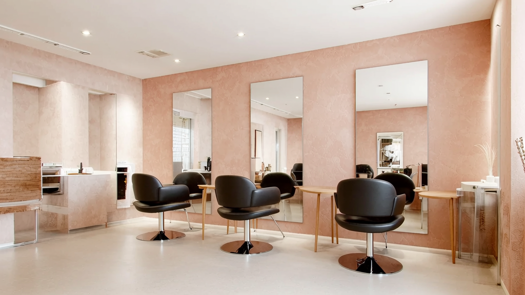 Luxury hair & Nails Boutique