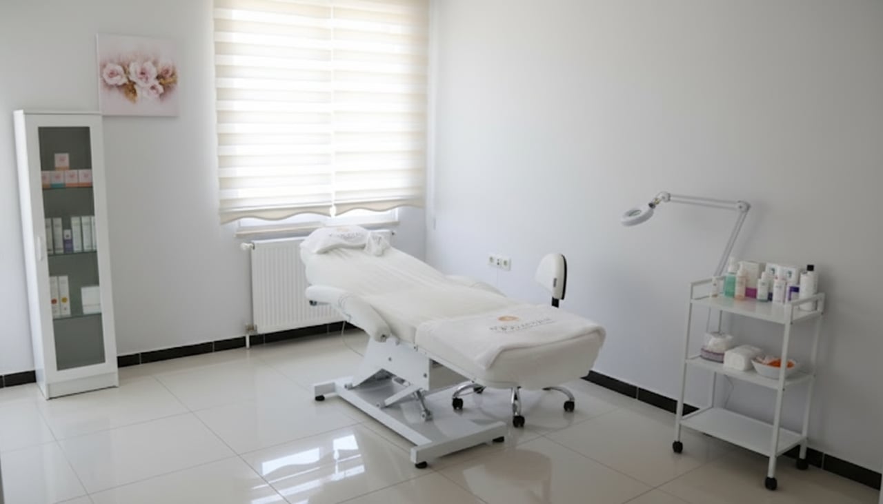 Mina Aydın Güzellik Salonu