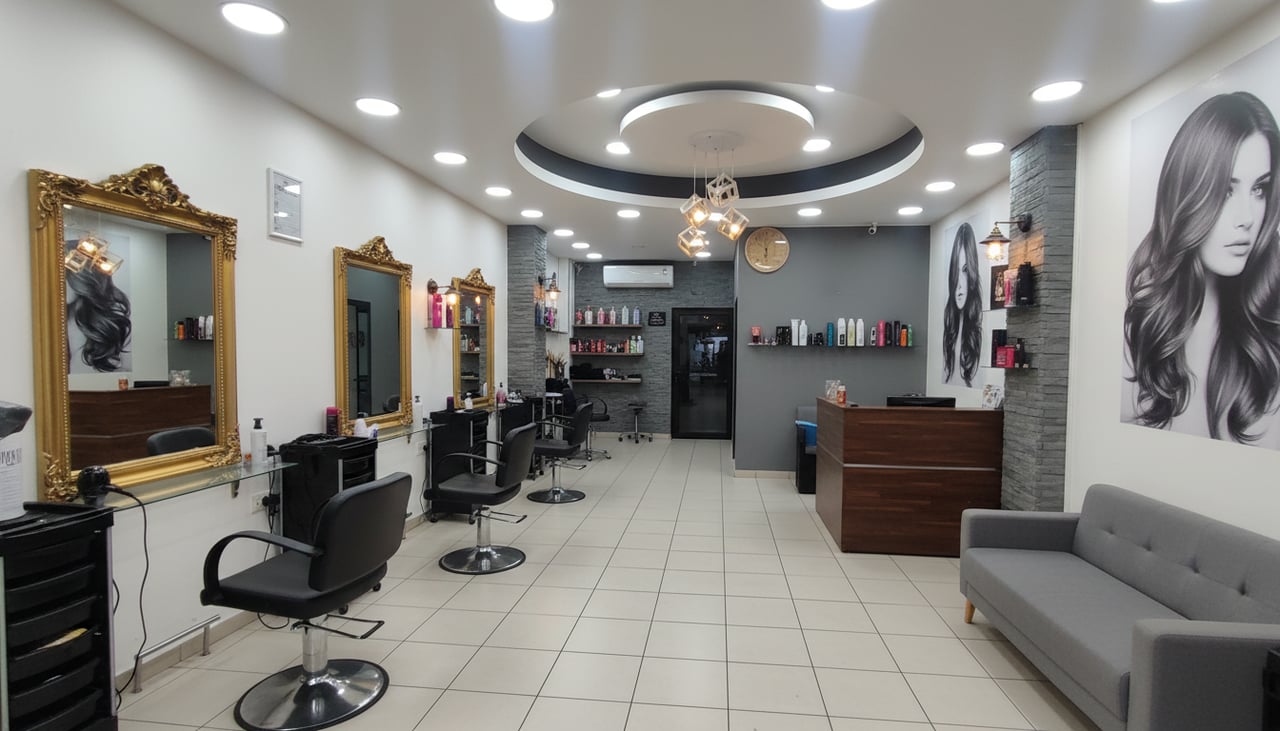 İzmir Üçyol Bayan Kuaför Volkan Hair Stylist / Gelin Saç Makyaj / Keratin Brezilya Fönü / Perma / Ağda Sir