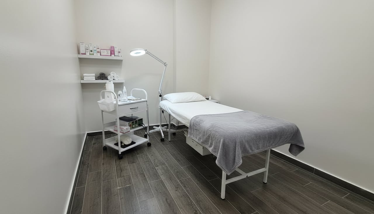FEYİZ Beauty Academy İğneli Epilasyon
