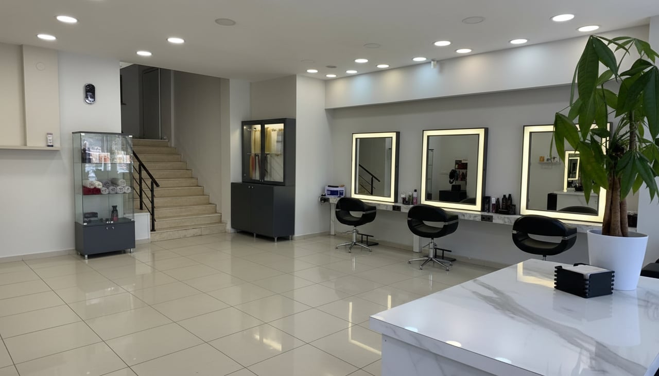 Kuaför Aziz Büşra |Hair Designer - Makeup Artist|