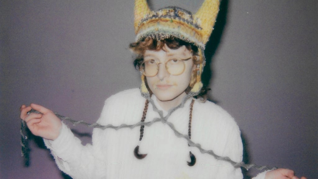CAVETOWN – RUNNING WITH SCISSORS TOUR