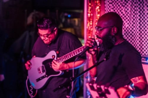 IN THE JADE ROOM: WE AUTOMATIC