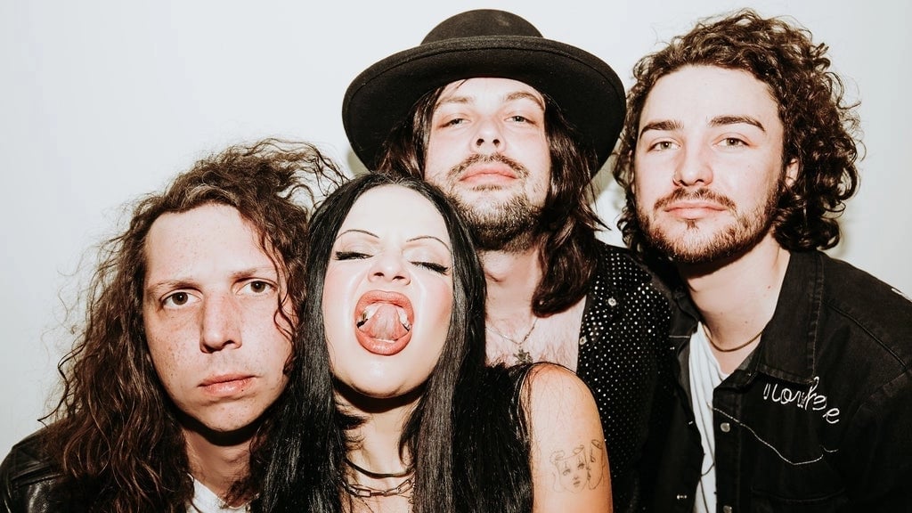 KELSY KARTER & THE HEROINES: THE PLEASURE TOUR W/ GRACE MCKAGEN