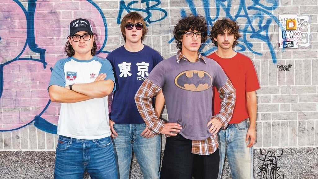 LAUNDRY DAY PRESENTS: THE LARGER THAN LIFE TOUR W/ ILLUSION HILLS
