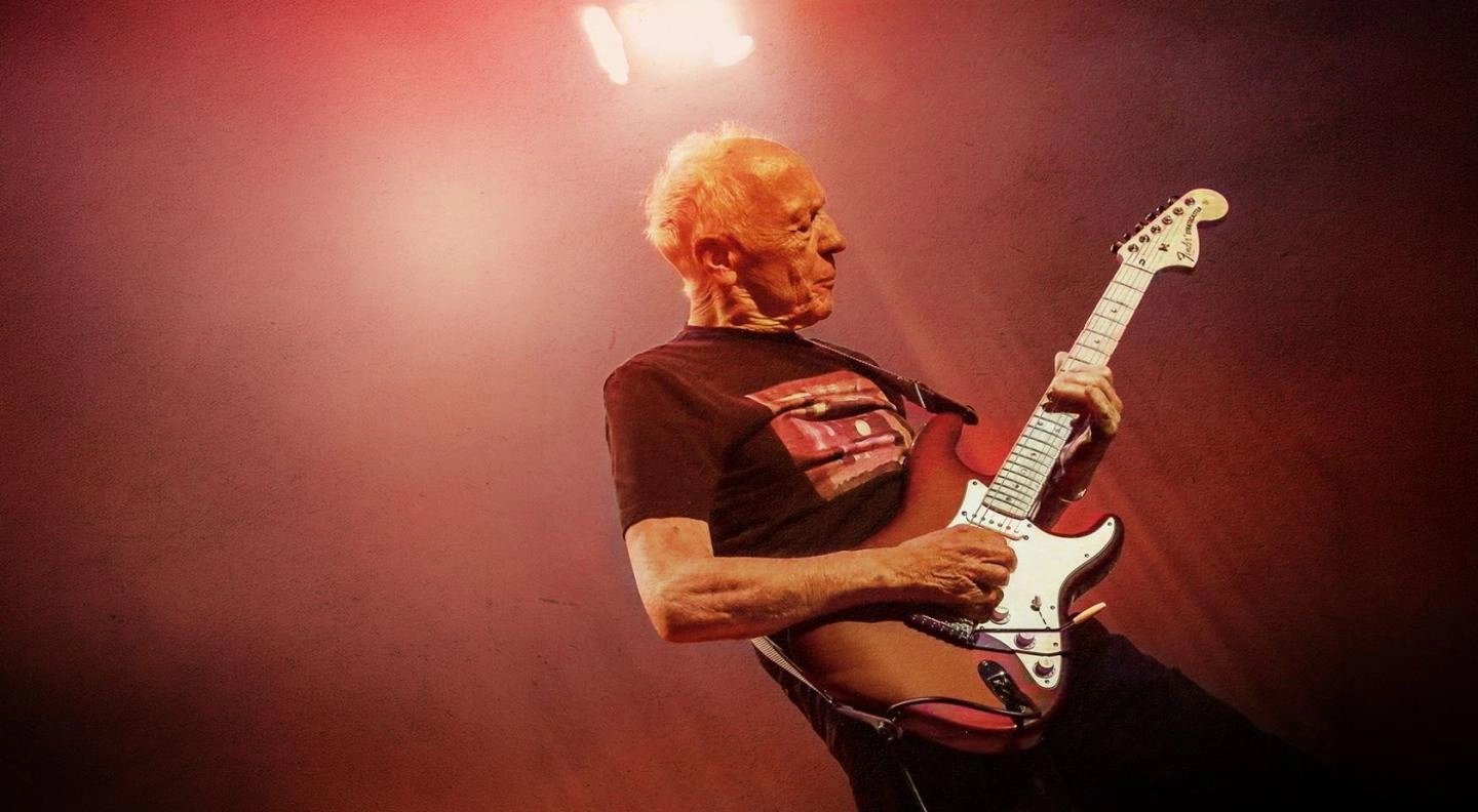 ROBIN TROWER