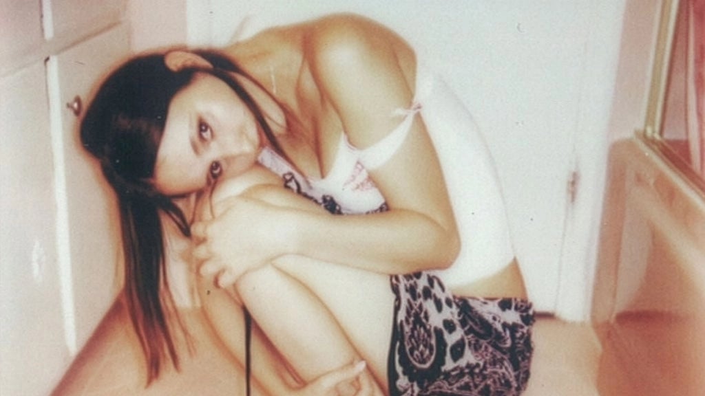 SADIE JEAN: EARLY TWENTIES TOURTURE