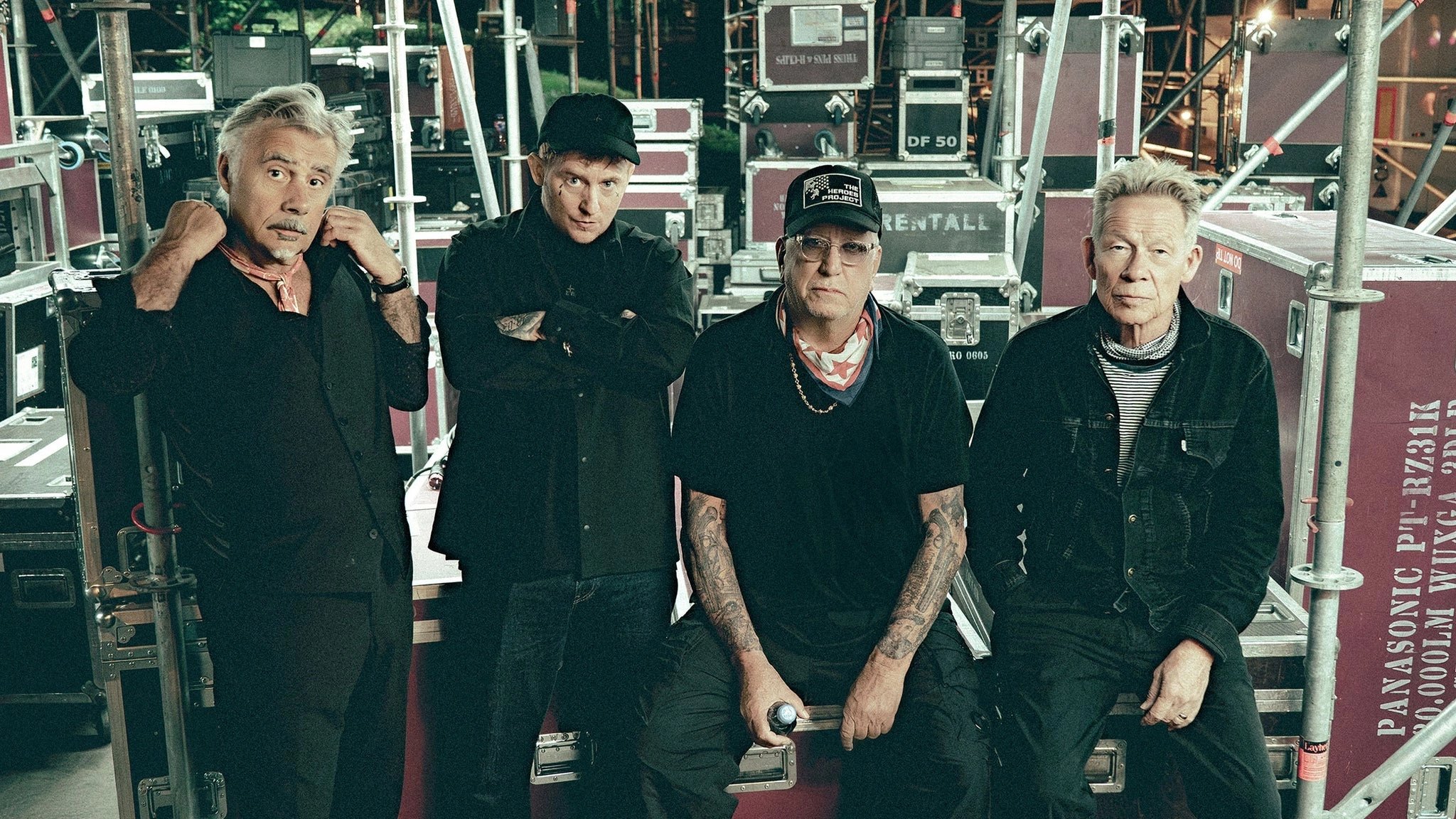 SEX PISTOLS (STEVE JONES, PAUL COOK, GLEN MATLOCK) FEAT. FRANK CARTER