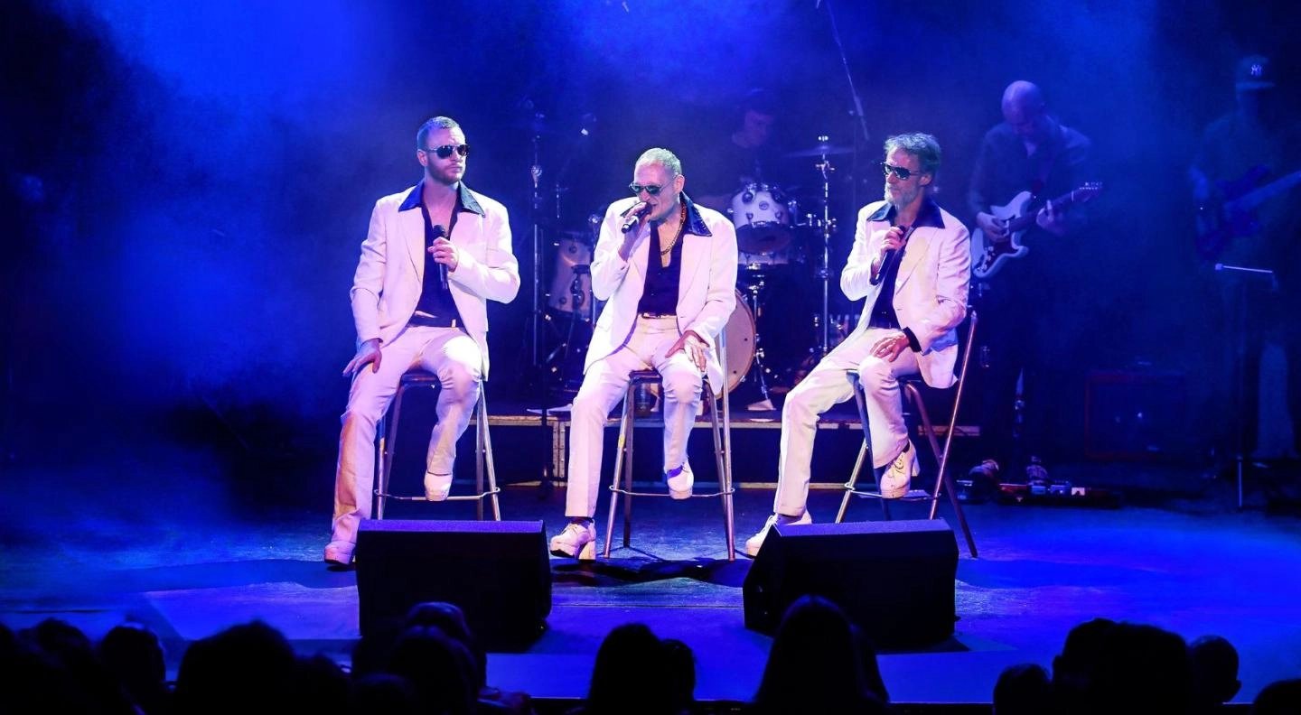 THE MAGIC OF THE BEE GEES