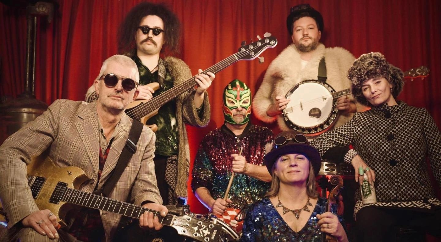 THE SOUND OF SCOTLAND: THE BEST OF SCOTTISH FOLK MUSIC WITH  SHOOGLENIFTY, FARA AND HERON VALLEY