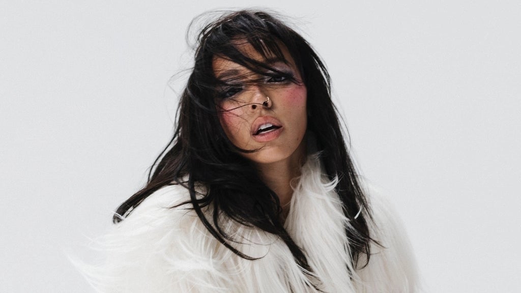 TINASHE – THE SHOW MUST GO ON