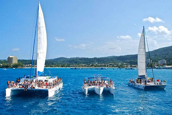 Catamaran Cruise 7 Mile Beach