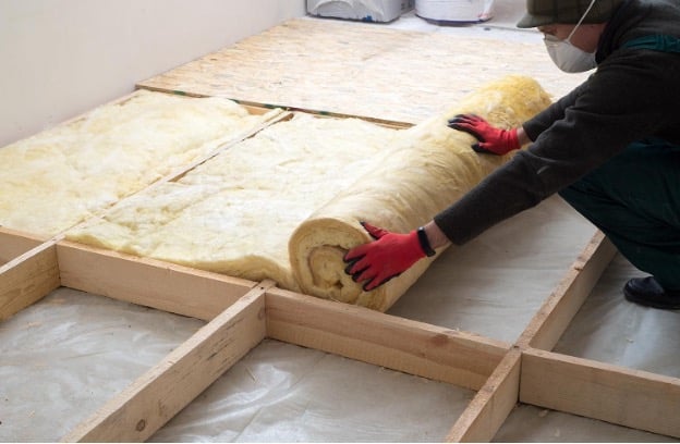 Insulating Outdoor Living Areas & Screened Porches for Year-Round Comfort